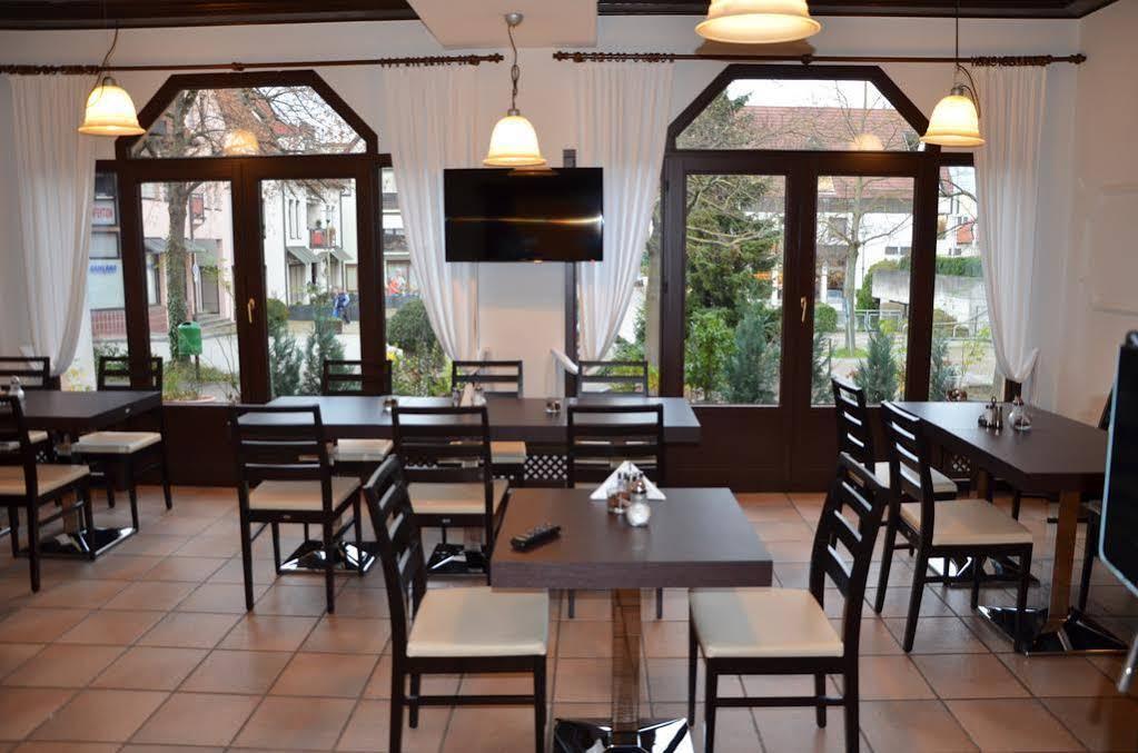 Hotel Zur Traube Moglingen Екстериор снимка