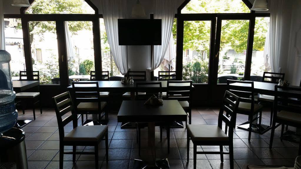 Hotel Zur Traube Moglingen Екстериор снимка