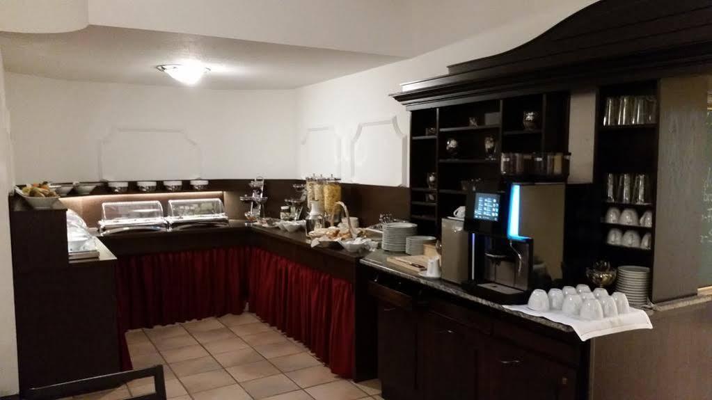 Hotel Zur Traube Moglingen Екстериор снимка